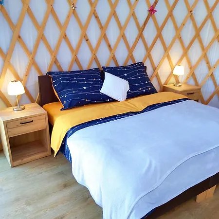 Romanticka Jurta S Wellness Pohoda Relax Mlada Boleslav Exterior photo